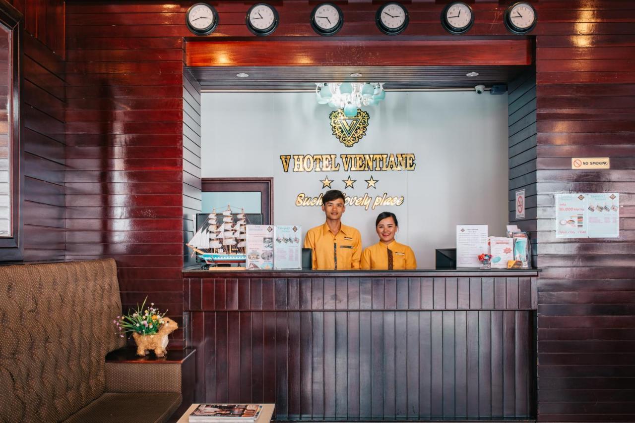 V Hotel Vientiane Bagian luar foto