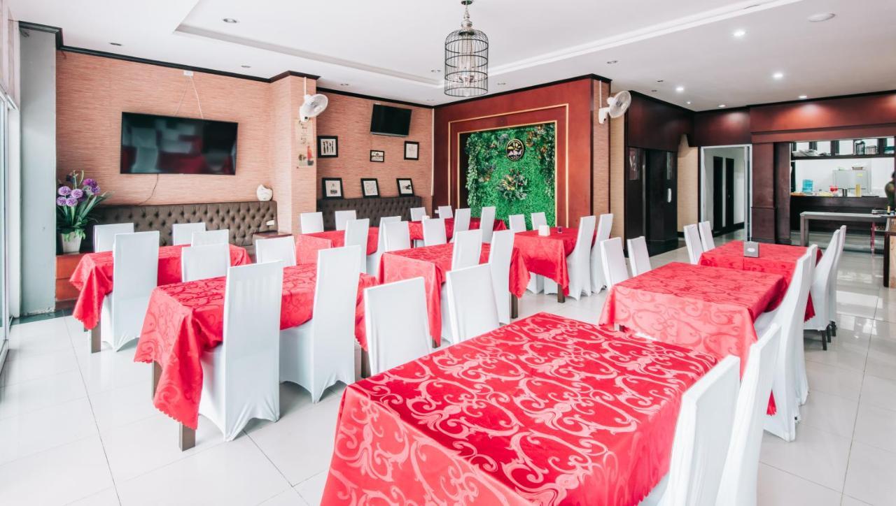 V Hotel Vientiane Bagian luar foto