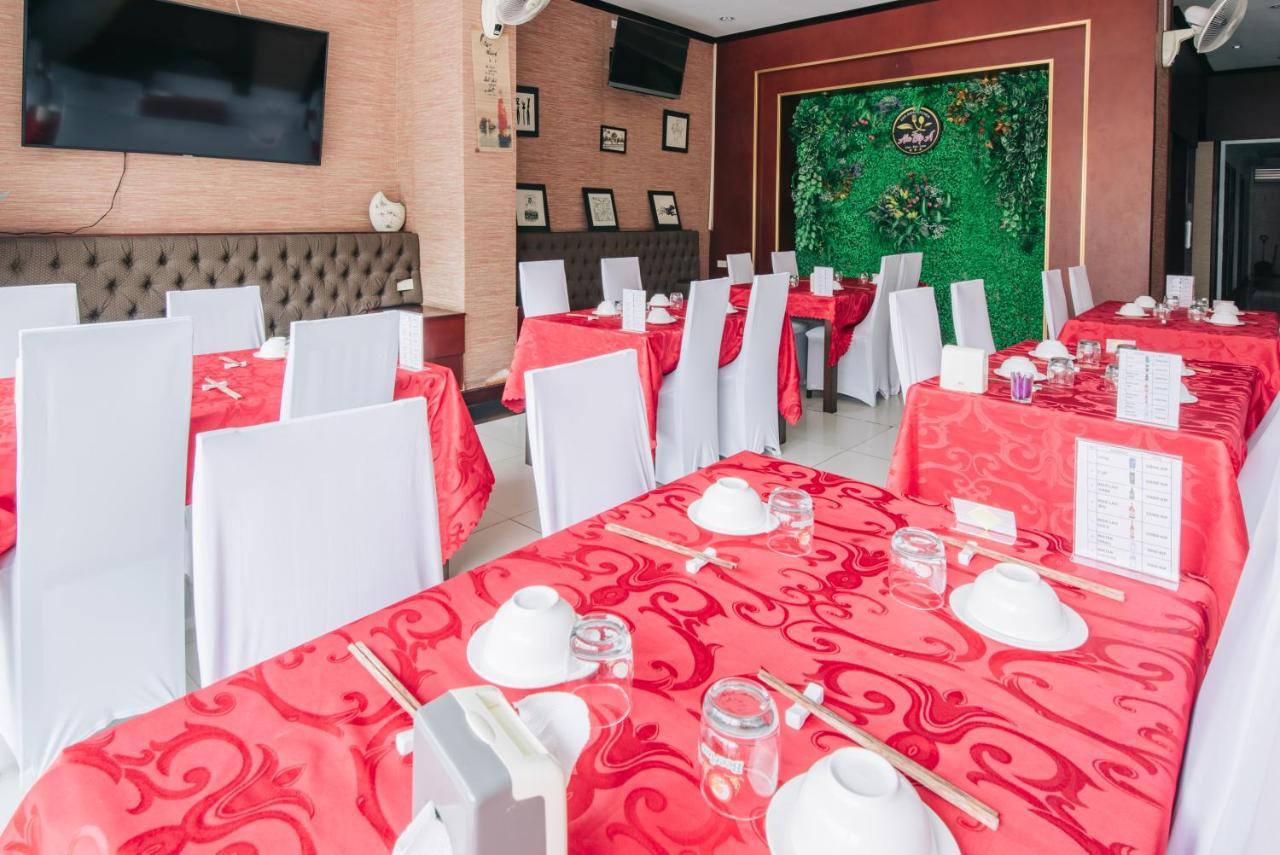 V Hotel Vientiane Bagian luar foto
