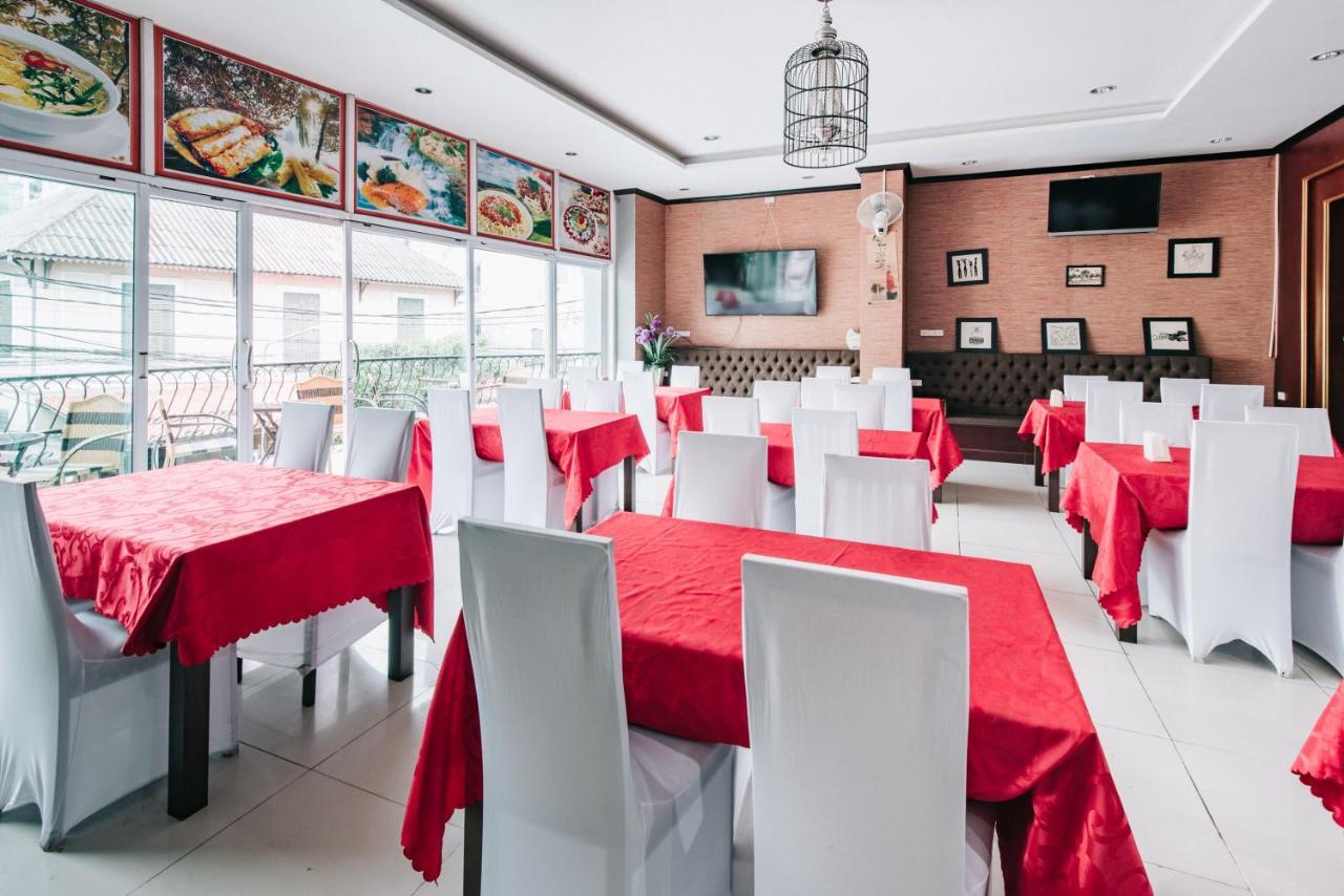 V Hotel Vientiane Bagian luar foto