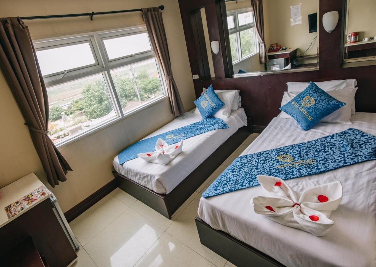 V Hotel Vientiane Bagian luar foto