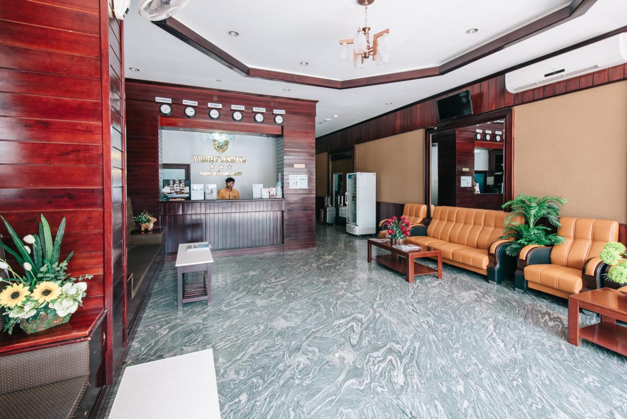 V Hotel Vientiane Bagian luar foto