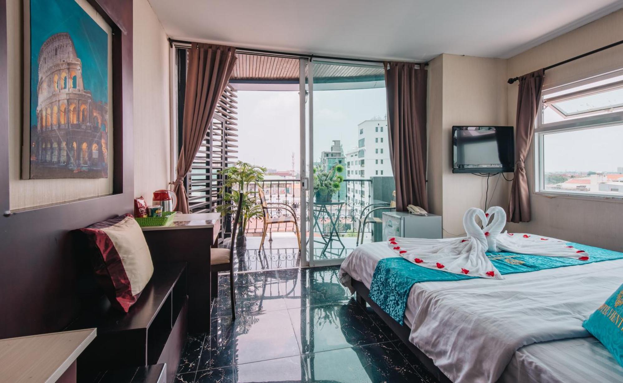 V Hotel Vientiane Bagian luar foto